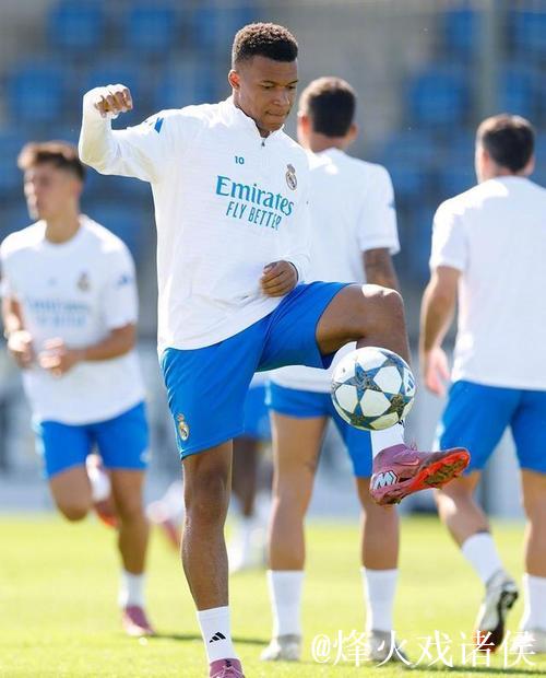 姆巴佩帽子戏法库尔图瓦送助攻 皇马5-0大胜凯拉特豪取欧冠两连胜 姆巴佩帽子戏法库尔图瓦送助攻 皇马5-0大胜凯拉特豪取欧冠两连胜